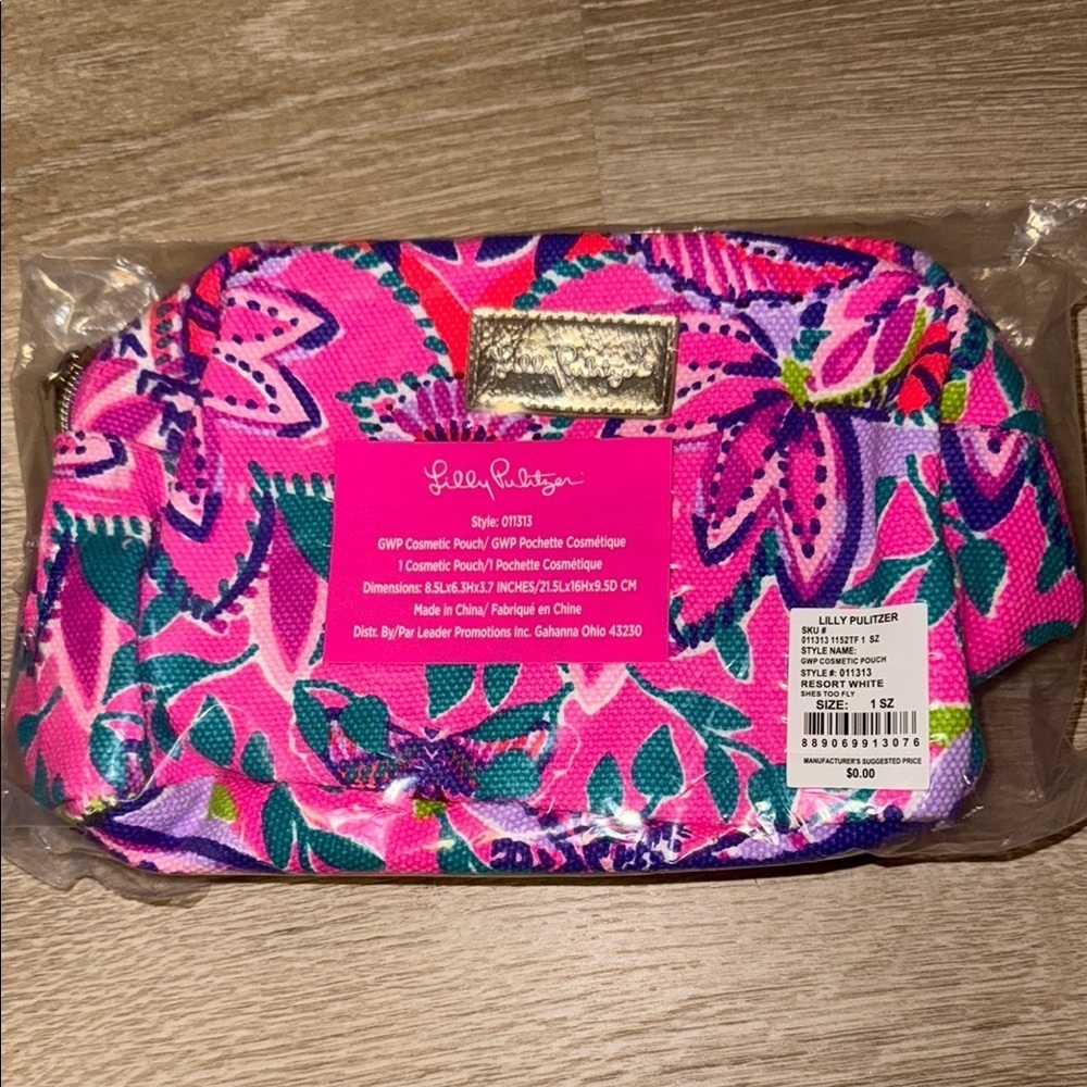 Lilly Pulitzer cosmetic pouch in resort White she’s too fly NWT - Picture 2 of 5